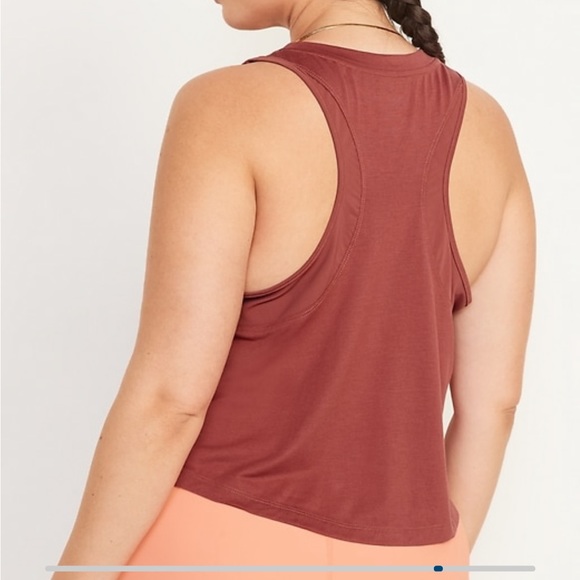 Old Navy Sleeveless UltraLite All Day Performance Cropped Top - Picture 6 of 7